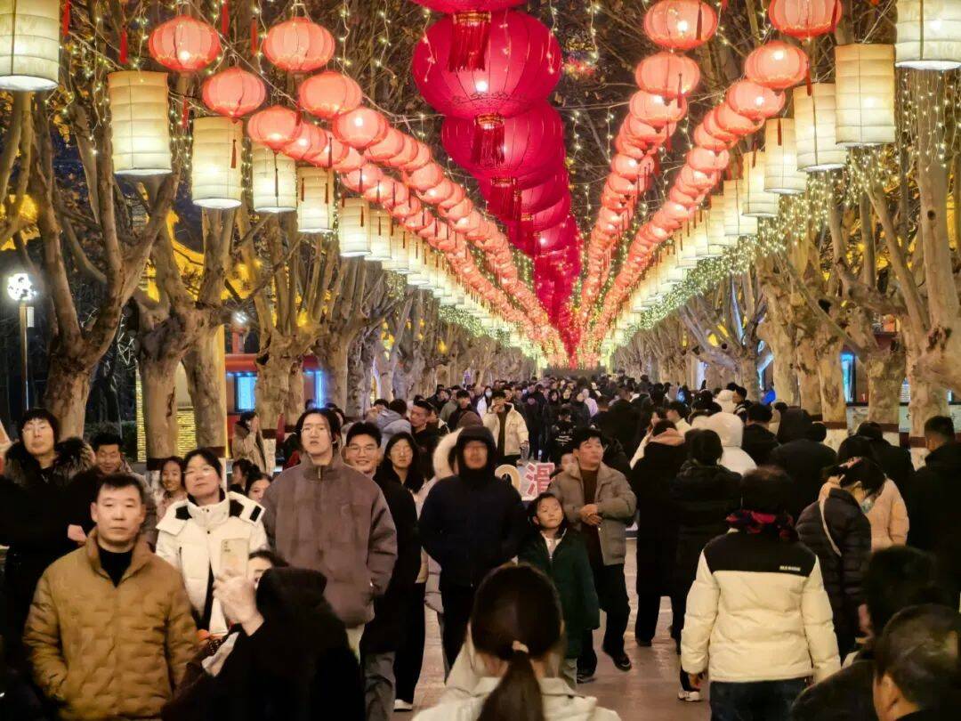 东平湖景区春节假期共接待游客54.4万人 其中大宋不夜城接待游客39万人