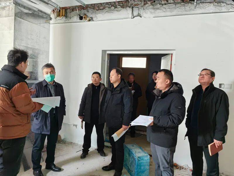济南市人民医院院领导到中心实验室施工现场进行调研