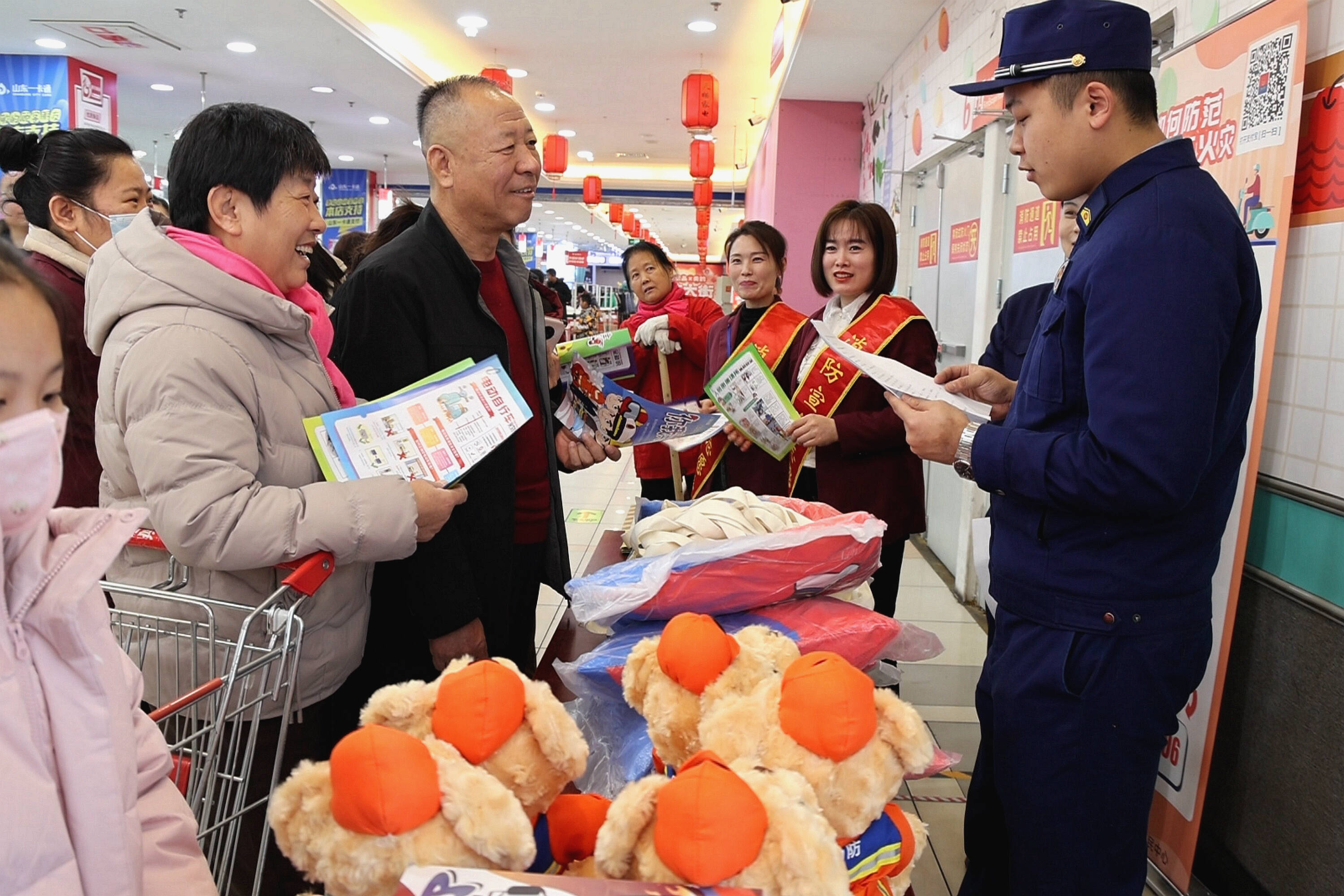 濱州：鬧元宵趣答題 消防安全入民心