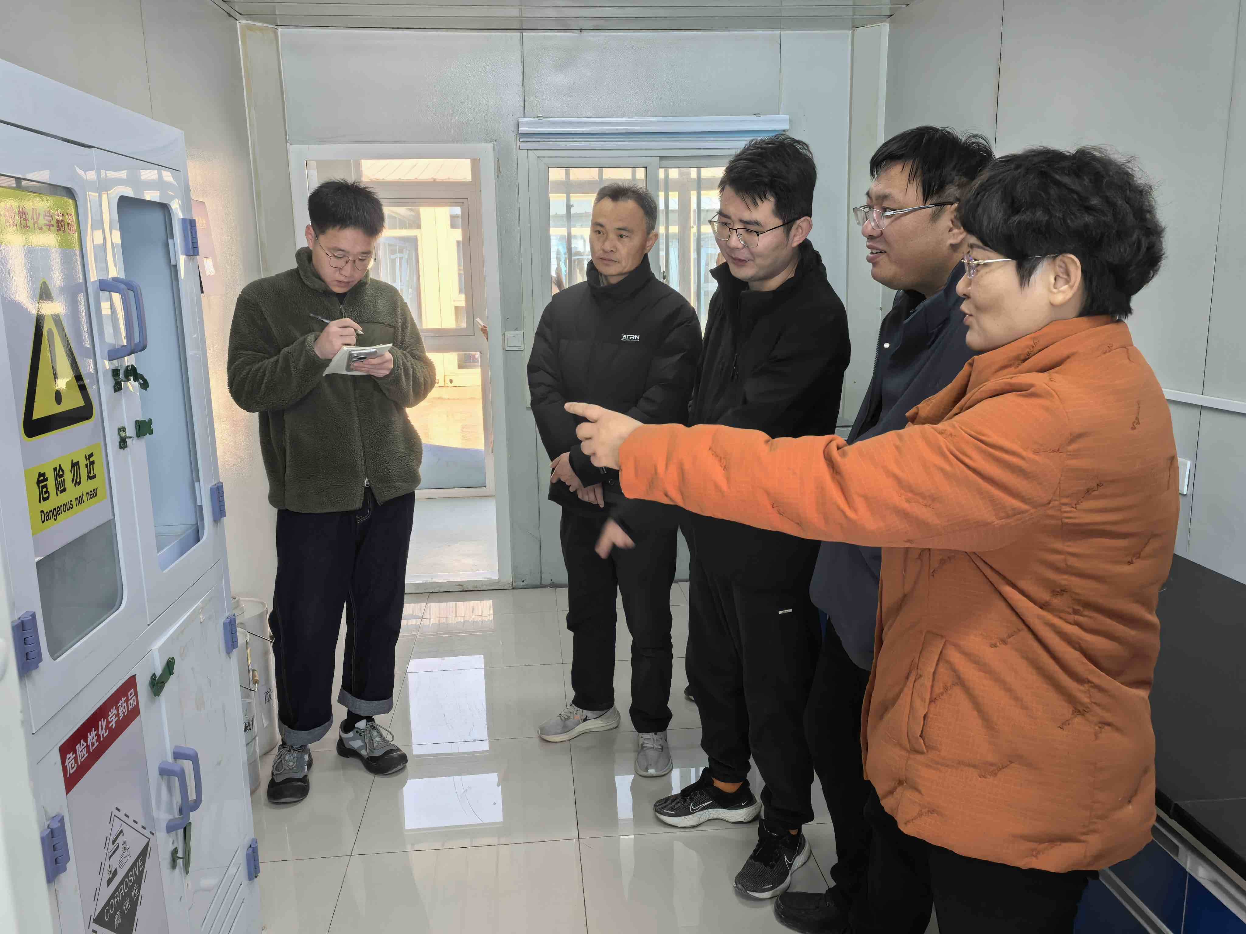泰安市交通运输局走进泰新高速改扩建项目工地试验室开展监督服务