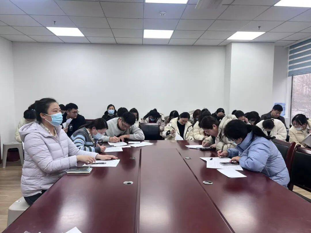 济南市眼科医院召开门诊医师培训会
