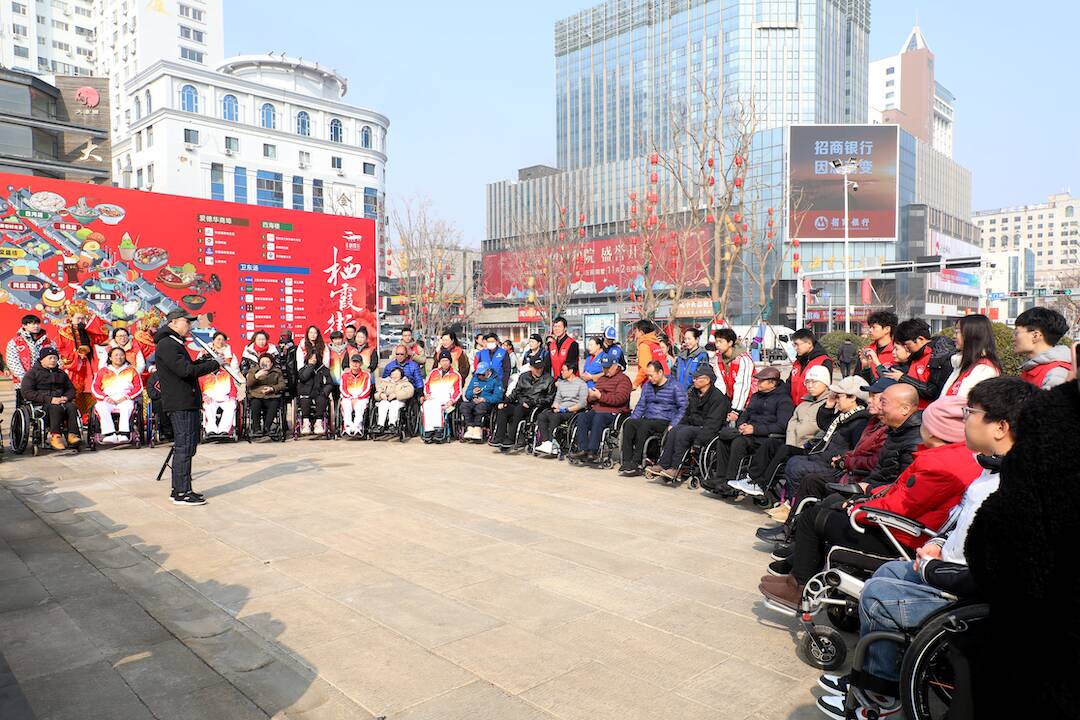 今天的栖霞街格外“靓”！