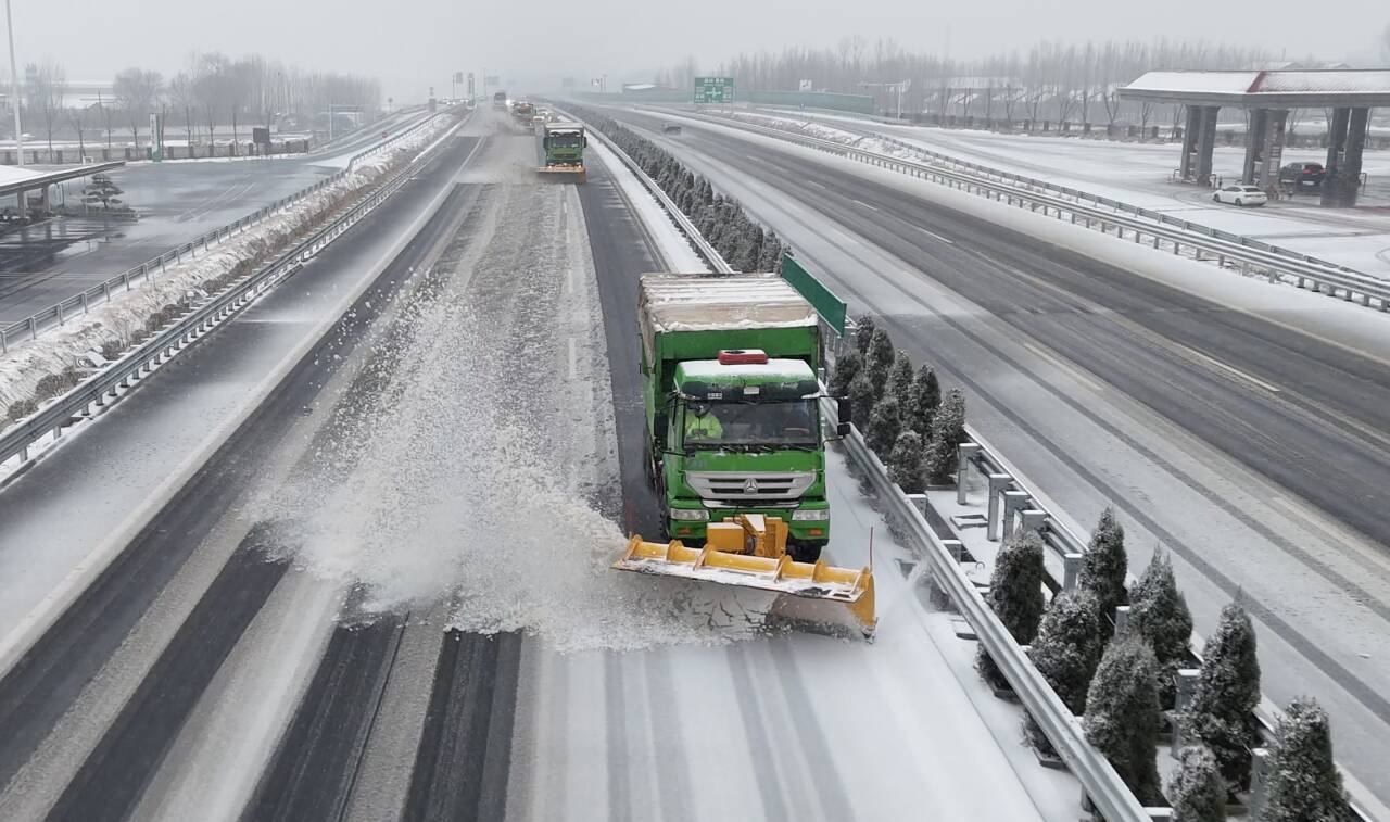 山东高速集团：浴“雪”奋战，全力守护平安畅通路