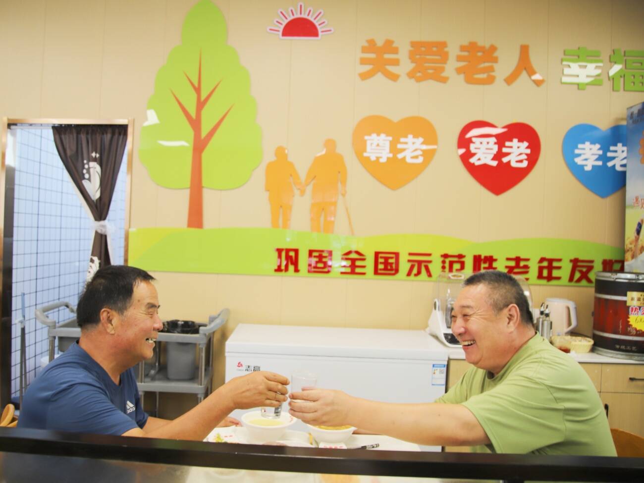 老年人既吃得飽又吃得好！為濱州濱城區市西街道這個“長者食堂”點贊