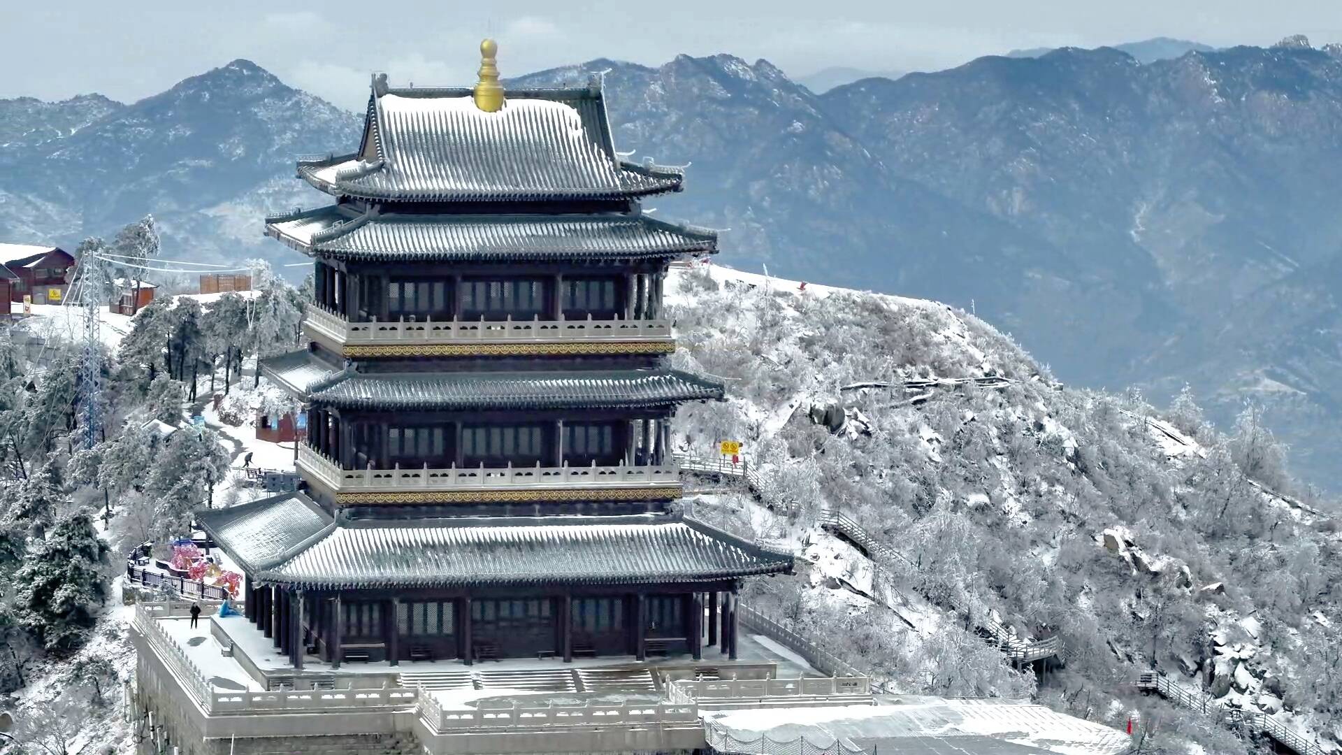 雪落蒙山：邂逅一场冬日的诗意美景