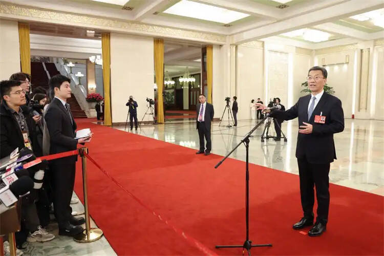 教育部部长怀进鹏谈DeepSeek：展现了中国科技创新和人才培养的效果