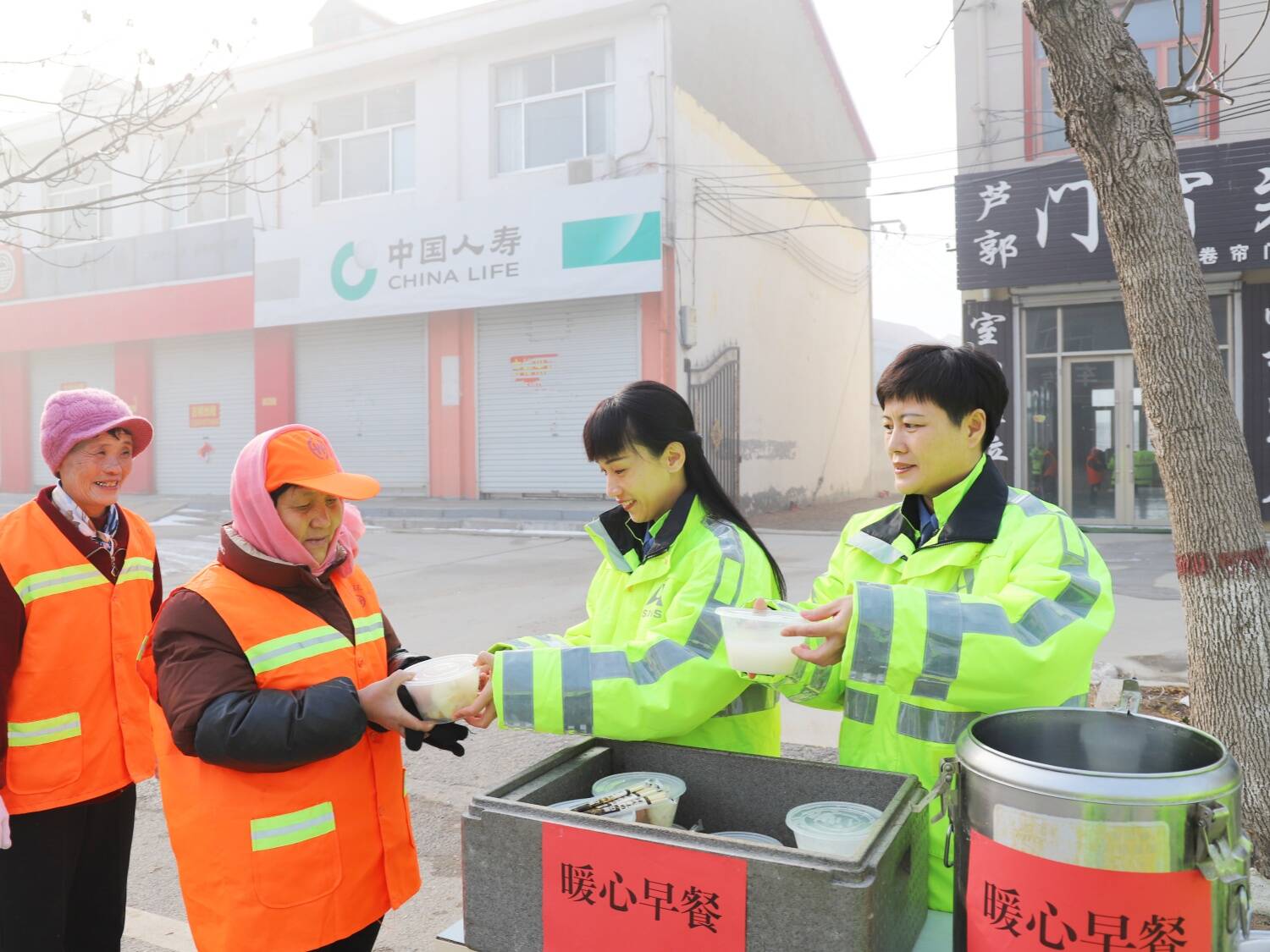 山東高速：弘揚雷鋒精神 傳遞暖心力量