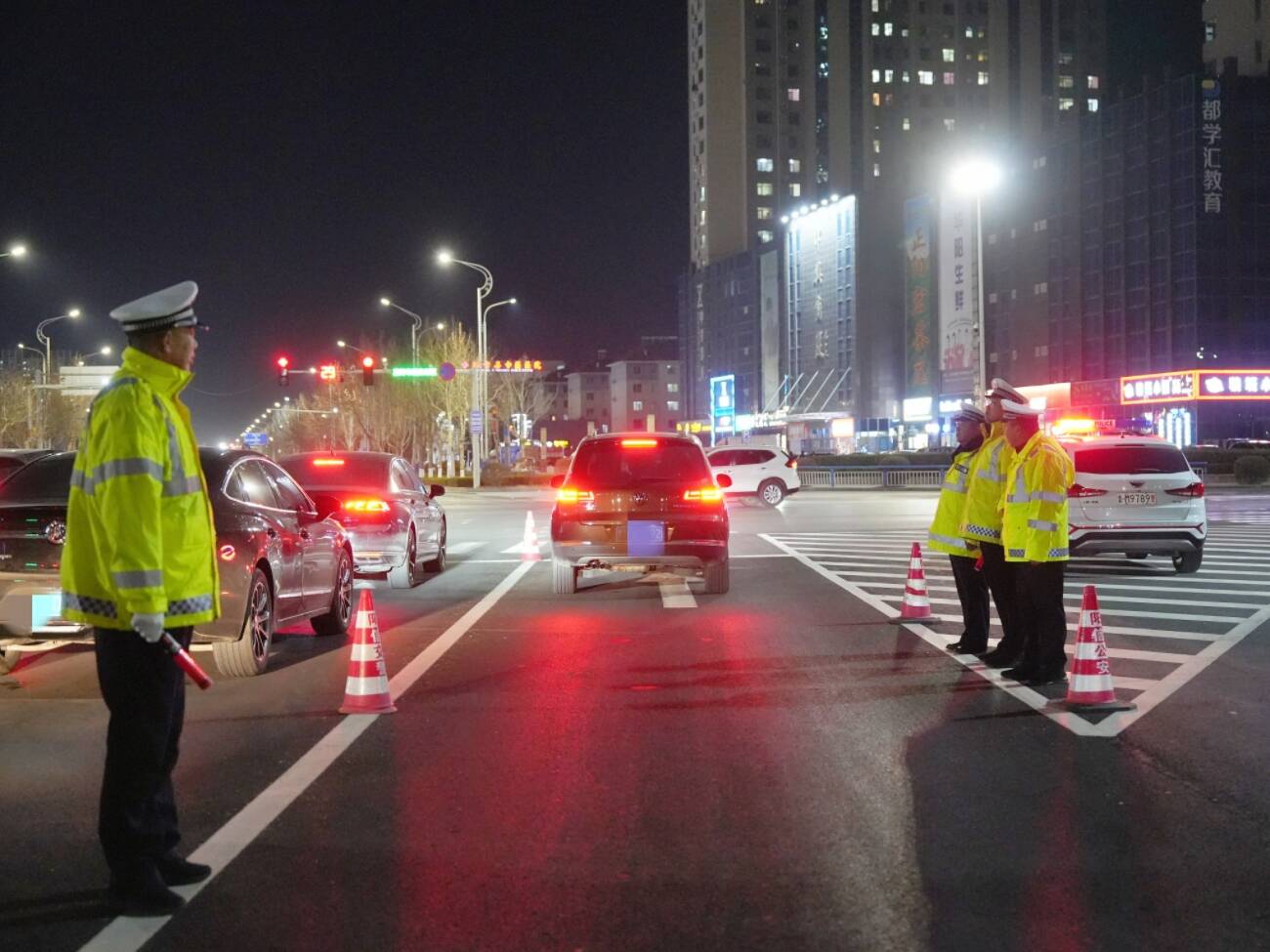 陽信：夜查酒駕不放松 守護群眾再發(fā)力