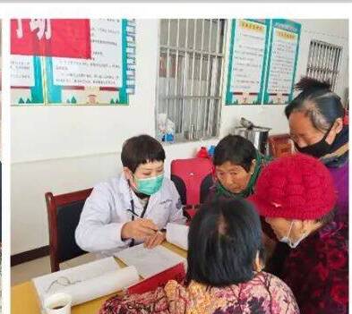 济南市人民医院“老乡服务团”到羊里街道羊里村开展健康义诊服务活动