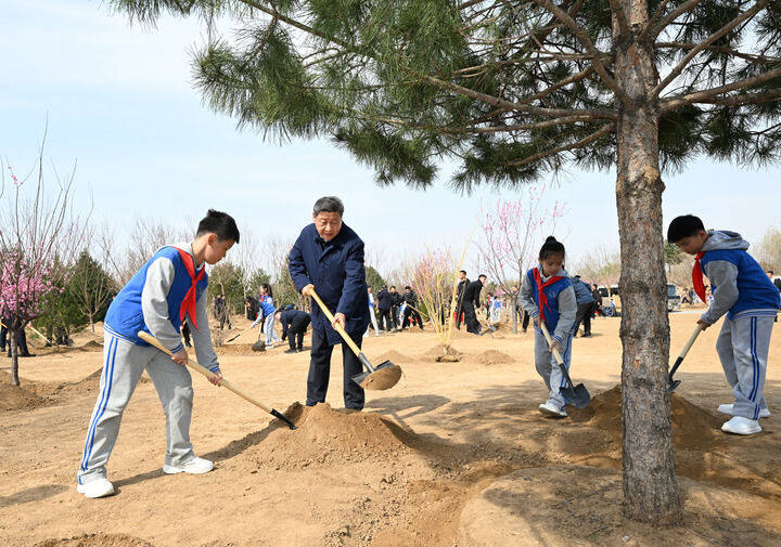 習(xí)近平：匯聚共建美麗中國磅礴力量 讓祖國大地更加綠意盎然生機(jī)勃發(fā)