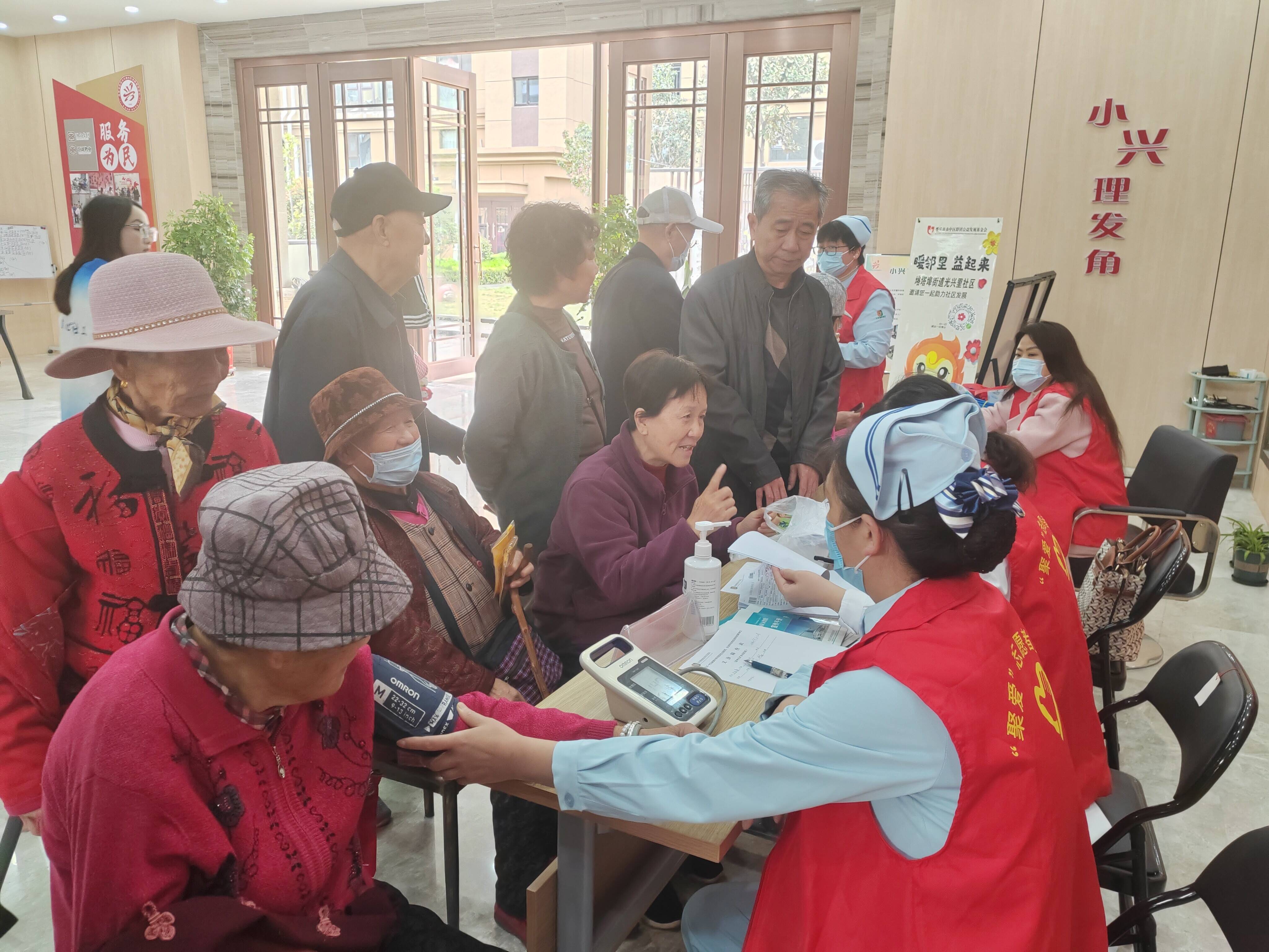 枣庄市市中区垎塔埠街道:健康进社区 关爱零距离