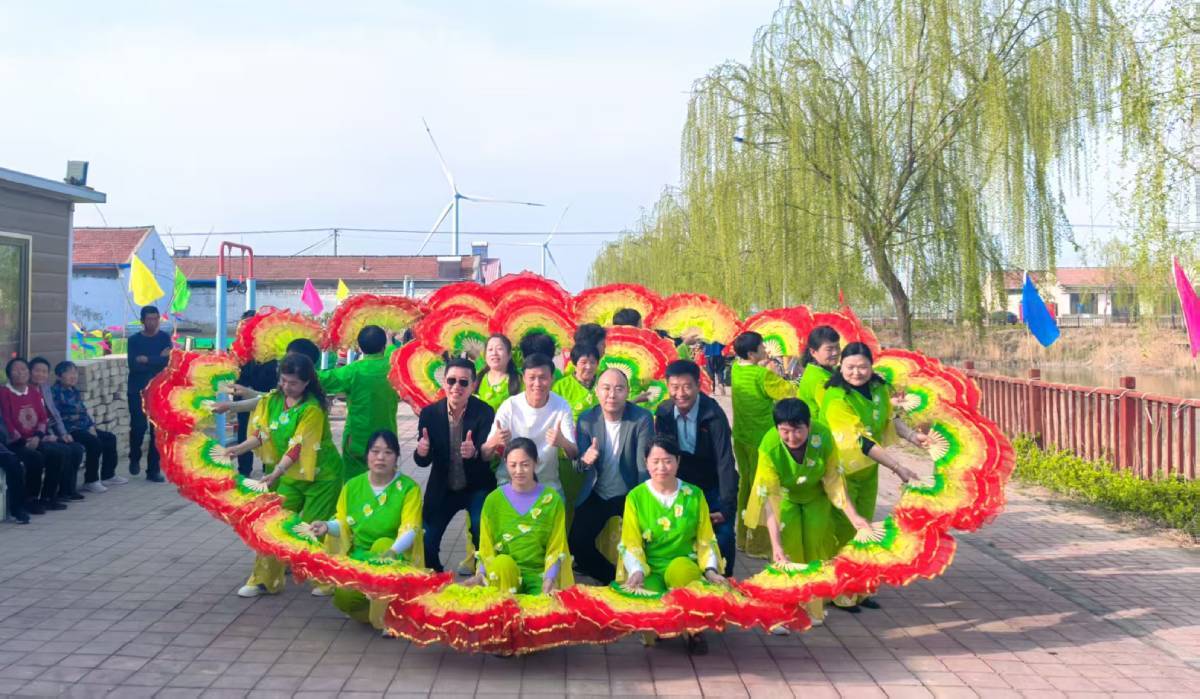 乐陵：梨花盛景引客来 农旅融合促振兴