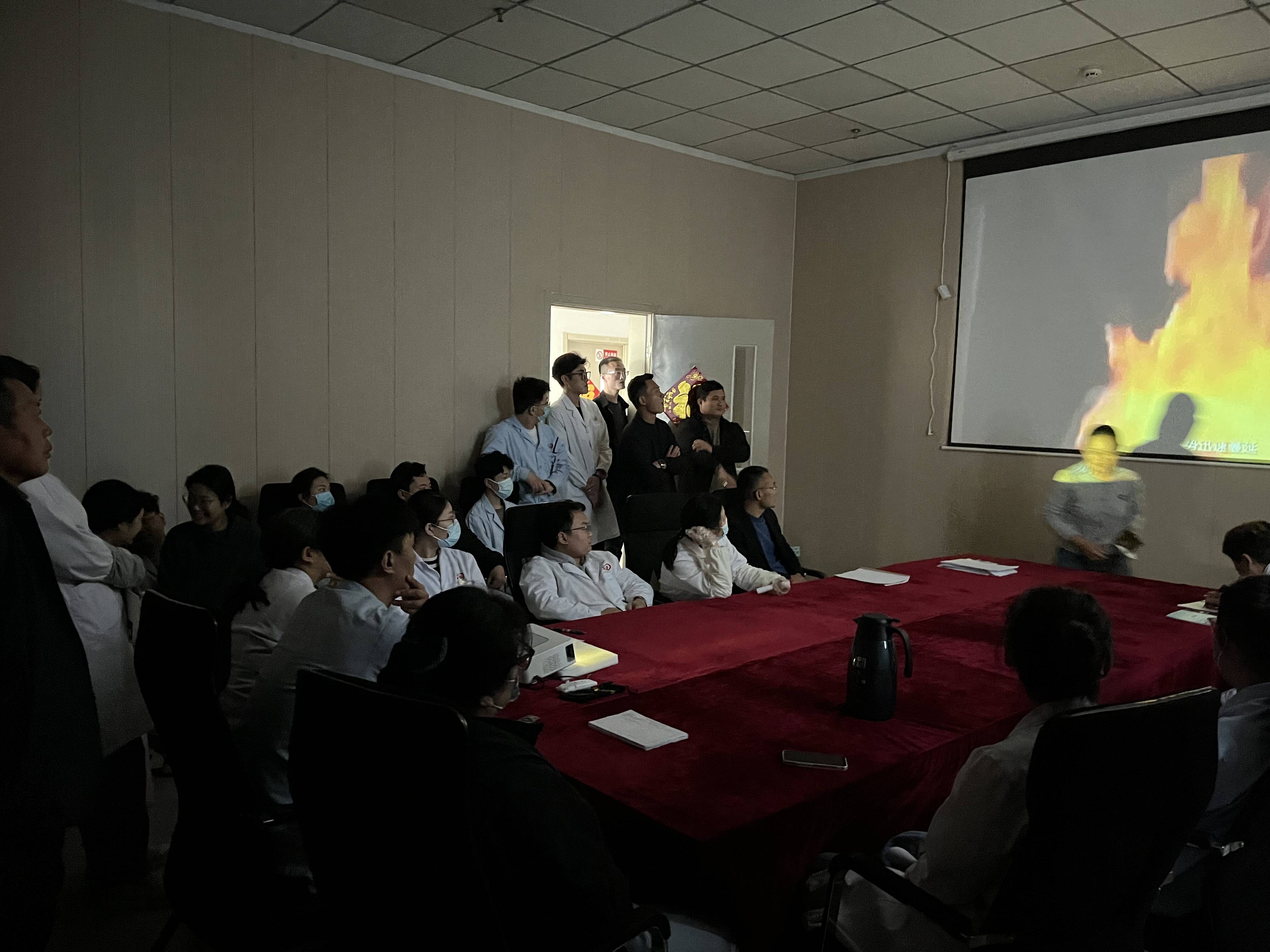 有什么办法把精神病人送去医院(有什么办法把精神病人送去医院治疗)