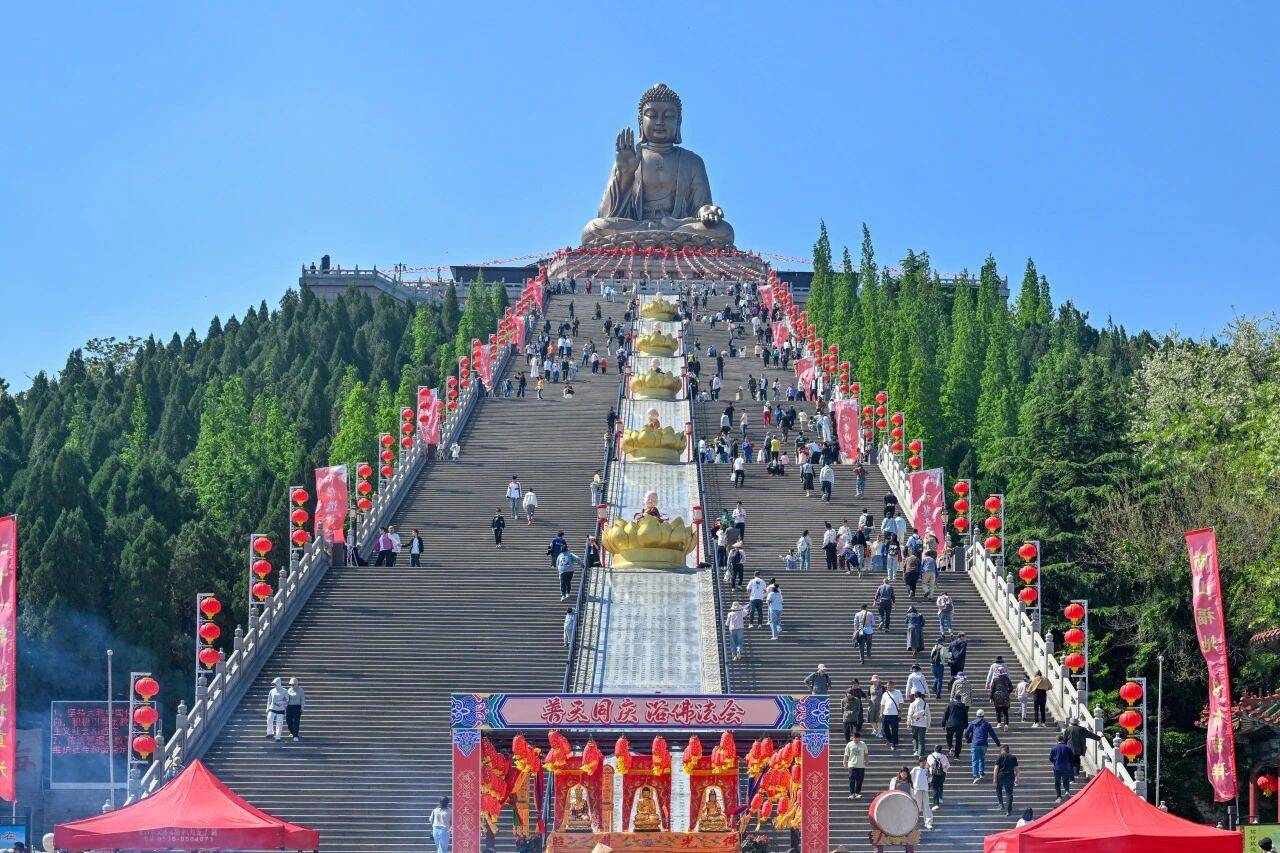 五一首日，南山旅游景区热闹非凡！