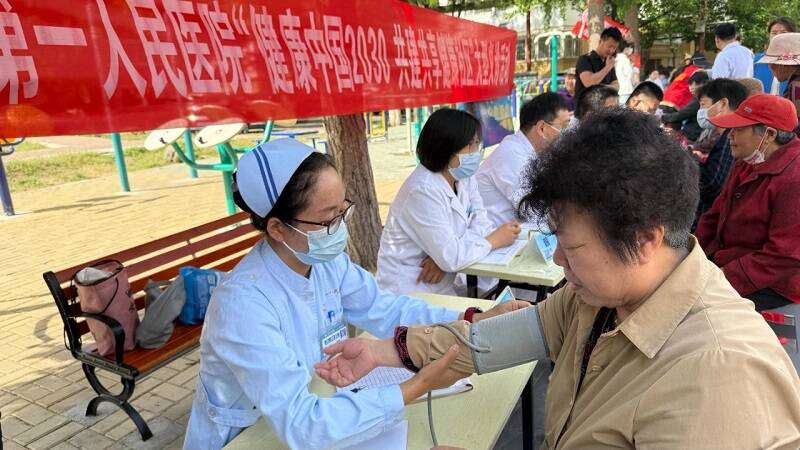 济宁市第一人民医院“共建共享健康社区”义诊活动走进洸河花园社区