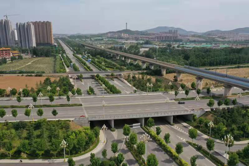 建设京沪铁路泰安样板段：安全与生态共绘“流动风景线”