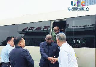 刚果（布）驻华大使来临沂啦！