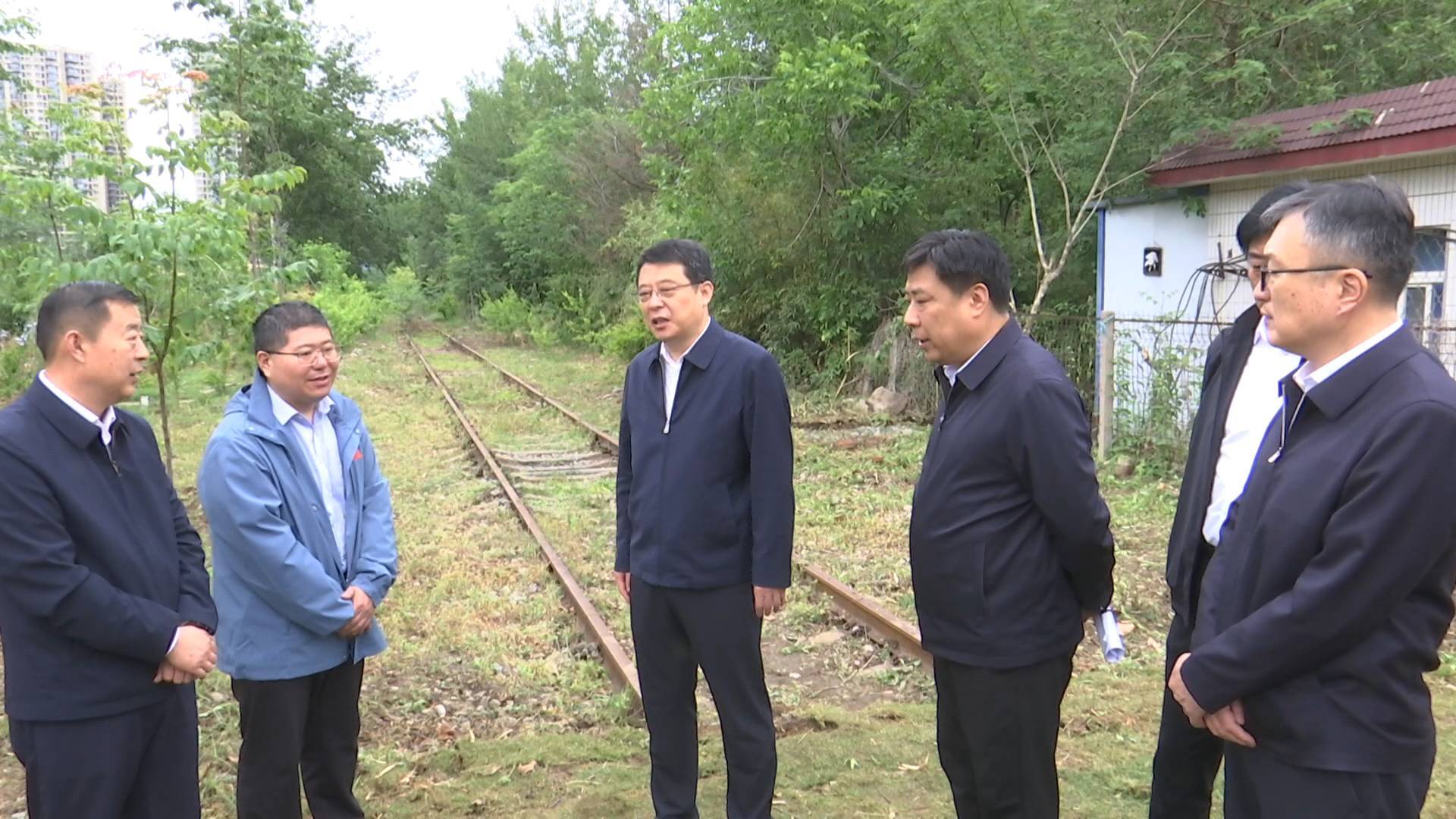 問政追蹤丨工業遺存變身“民生考題” 棗莊啟動廢棄鐵路改造
