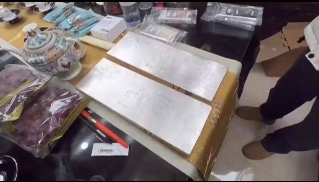 27岁小伙自称是泰山老奶奶“碧霞元君”  “发功”骗钱400多万被抓