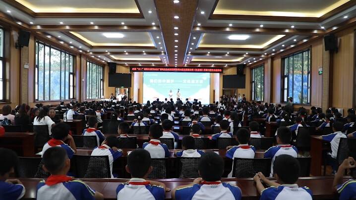 “我们的中国梦 文化进万家”山东广播电视台走进淄博市博山区志愿服务暨《生活帮》开播19周年公益活动举行