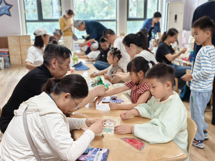 AI穿梭时光之旅！蒙润幼教集团开展六一亲子游园会活动