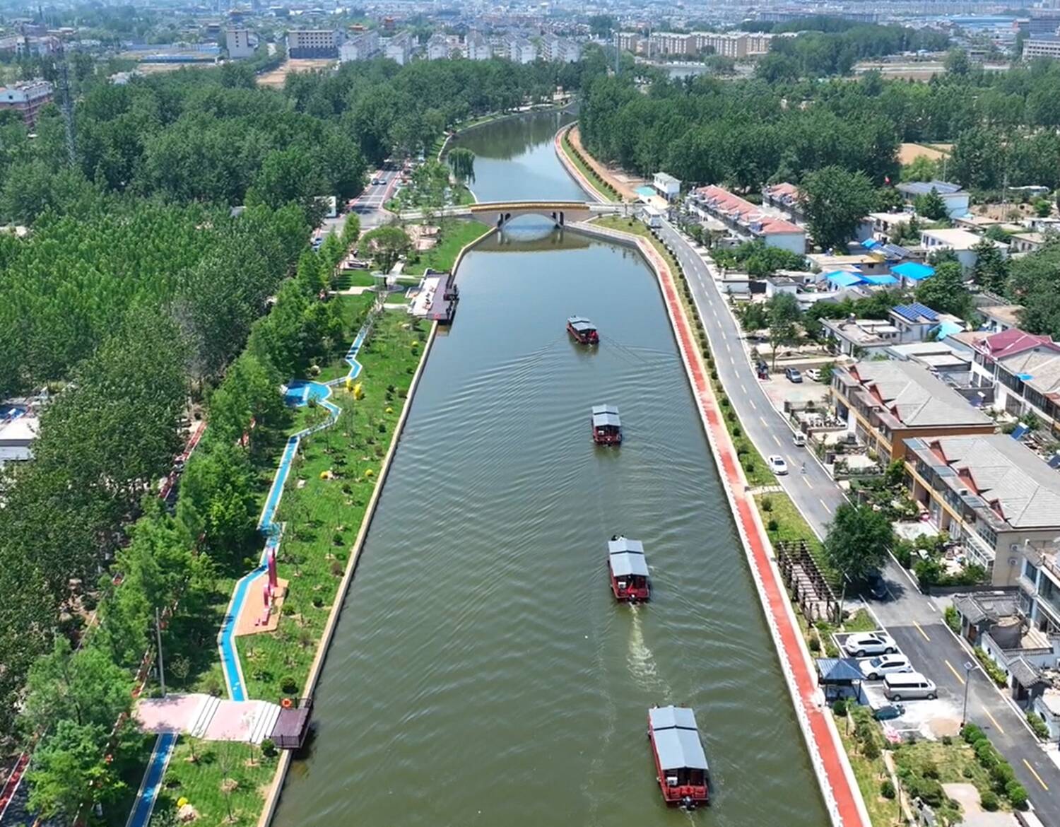 2024年度中國“十大最美農村路”公布，棗莊市臺兒莊區(qū)“魯風運河”古城文化廊道上榜！