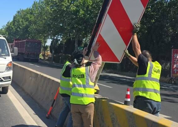 庆云公路分中心：排查更新交安设施 提升道路安全防护能力