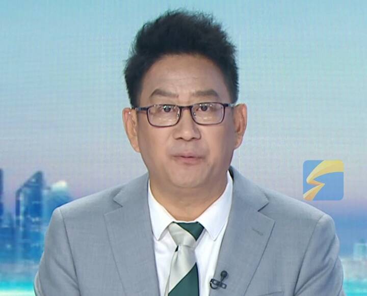 非洲农民带着农场产的新米祭奠