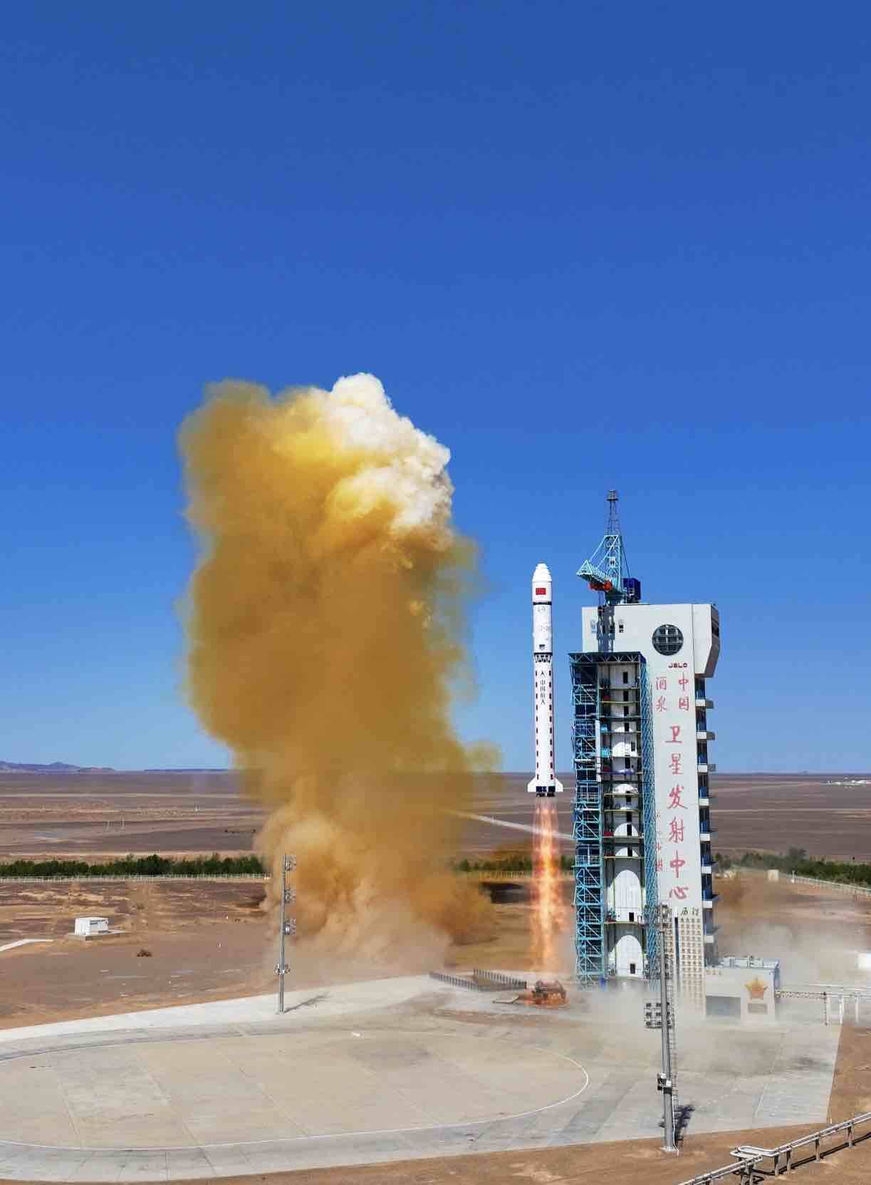我國首顆地球物理場探測業務衛星“張衡一號”02星成功發射