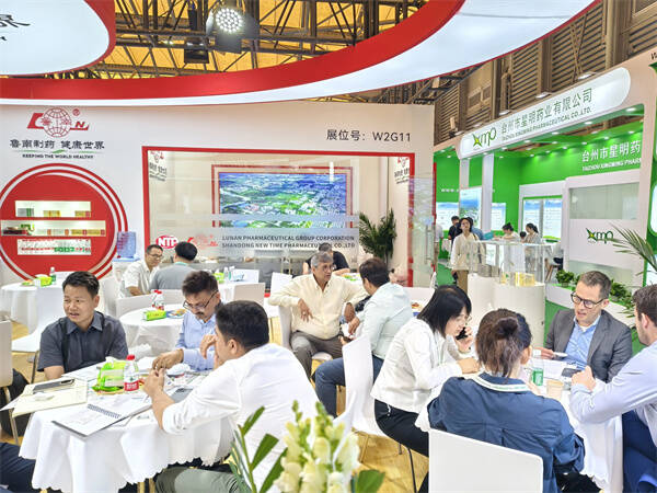 魯南制藥集團參加第二十三屆世界制藥原料中國展