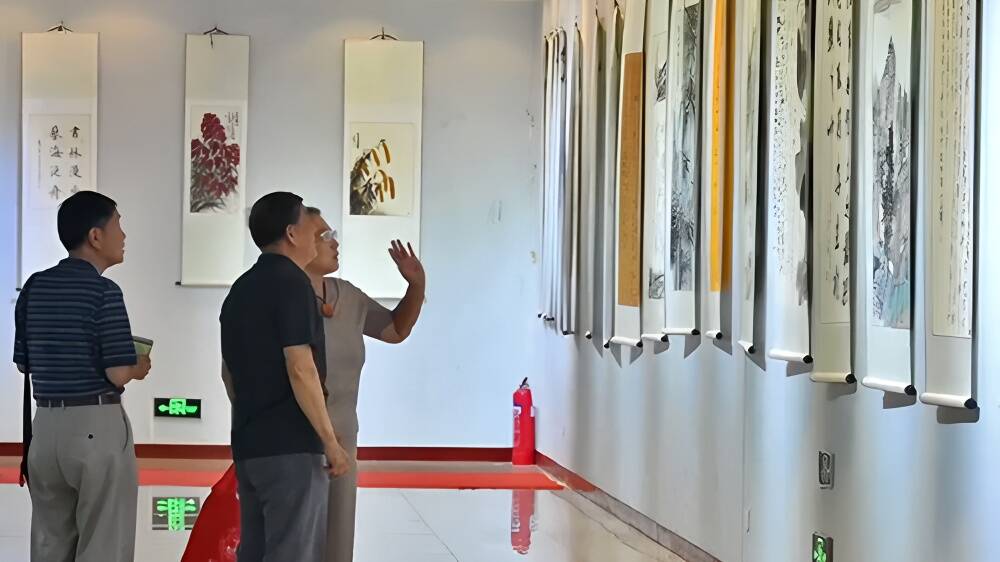 迎“七一” 德州市举办书画作品观摩展