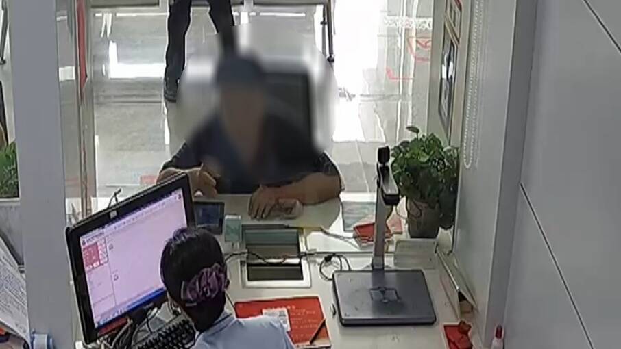 茌平一老人接到境外“外甥”电话后执意要取款，银警接力成功劝阻