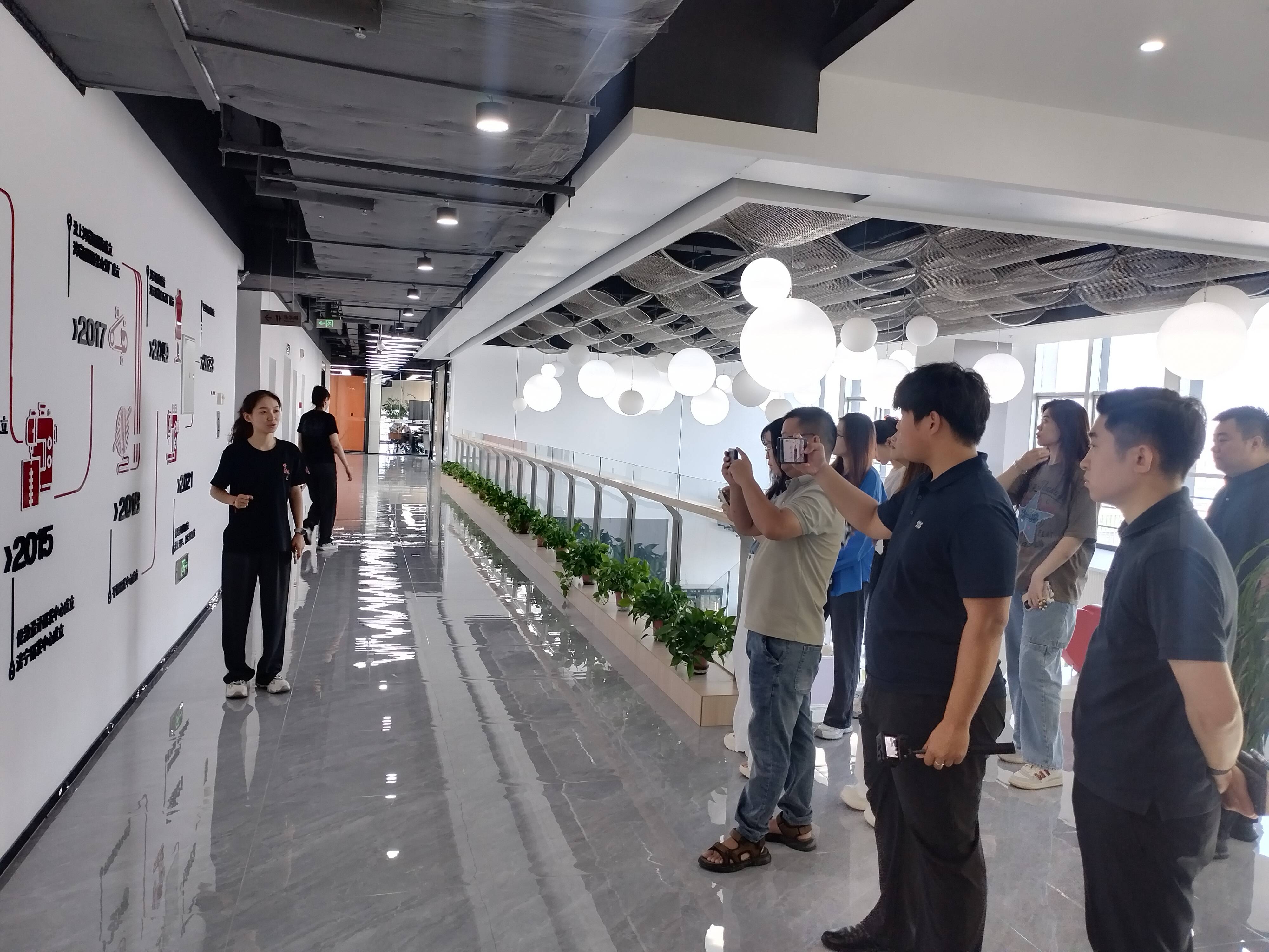 云话山东丨出口额达5.5亿！济南这家企业用数字化撬动全球服装市场