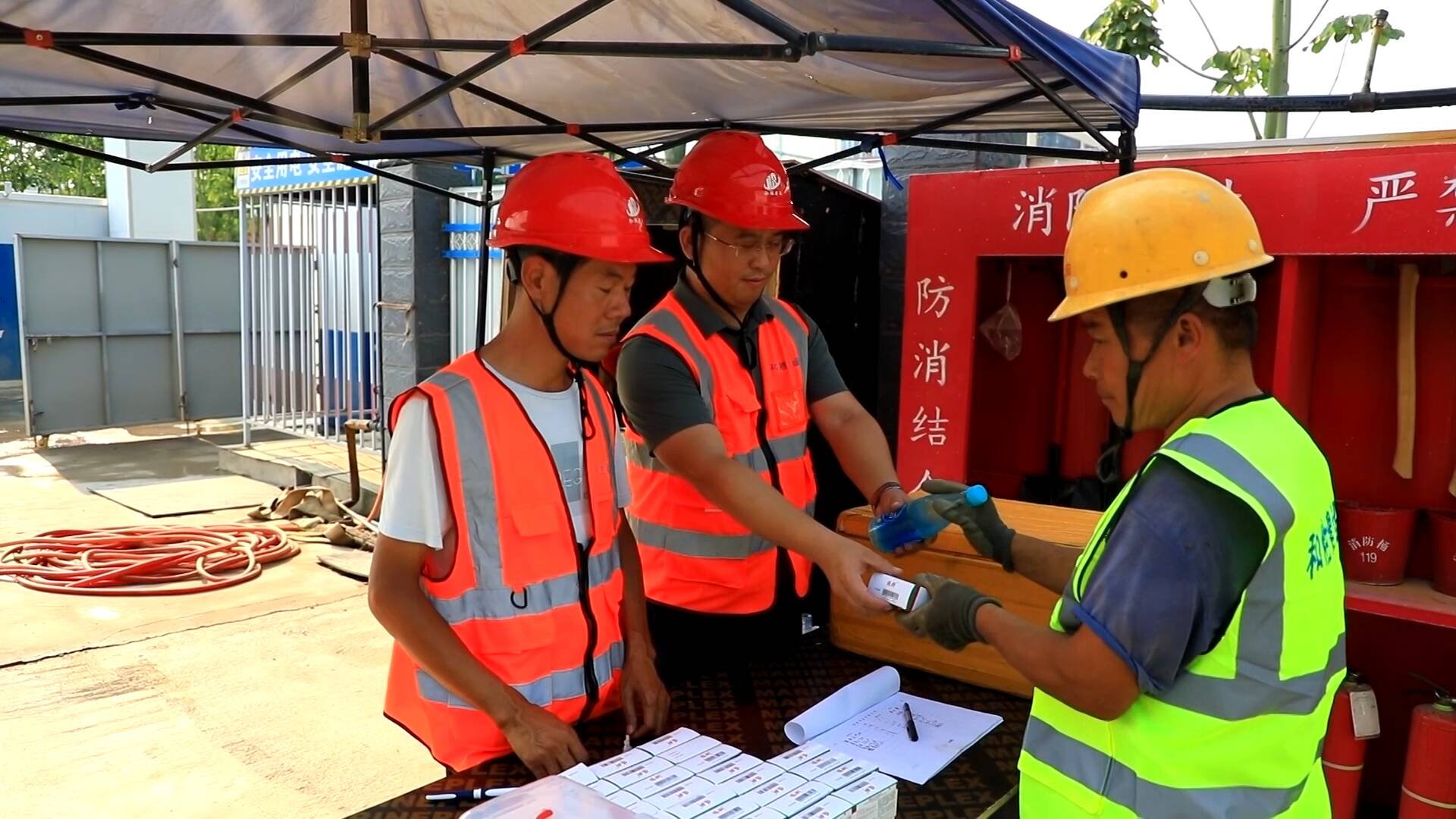 聊城高新区多举措应对高温 守护户外工作者安全