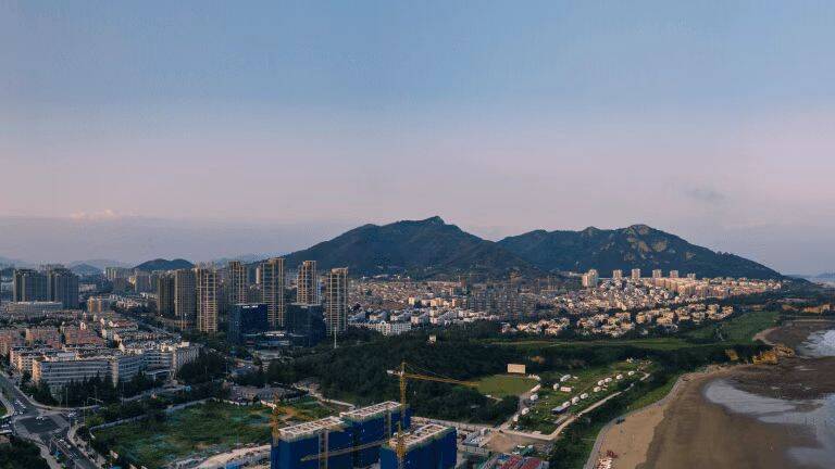 青岛市崂山区开展暑期旅游旺季市容秩序专项整治行动