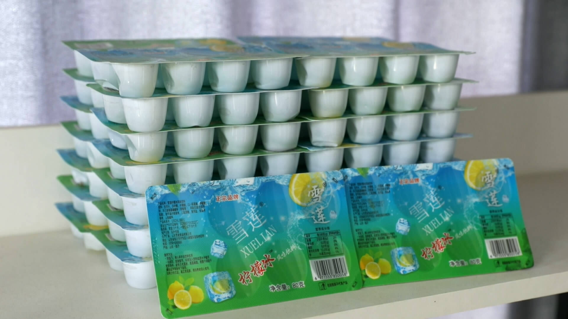 “童年回忆”山东雪莲冰块供不应求  一天能卖一万多箱