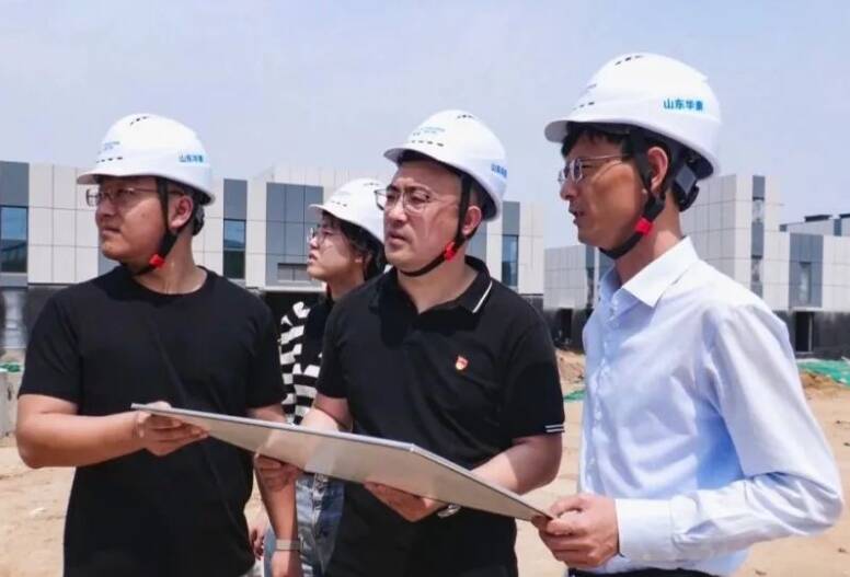 105人围着900家企业转，到底在忙些啥？