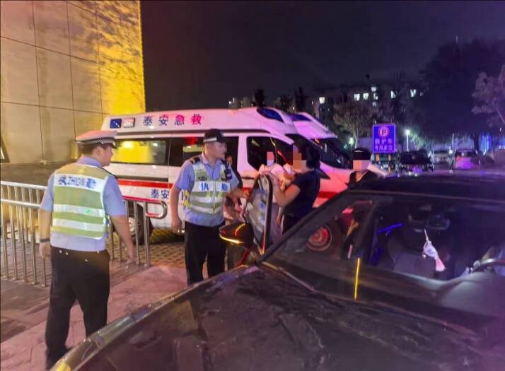 危急时刻显担当，泰安交警3分钟护送急症儿童就医