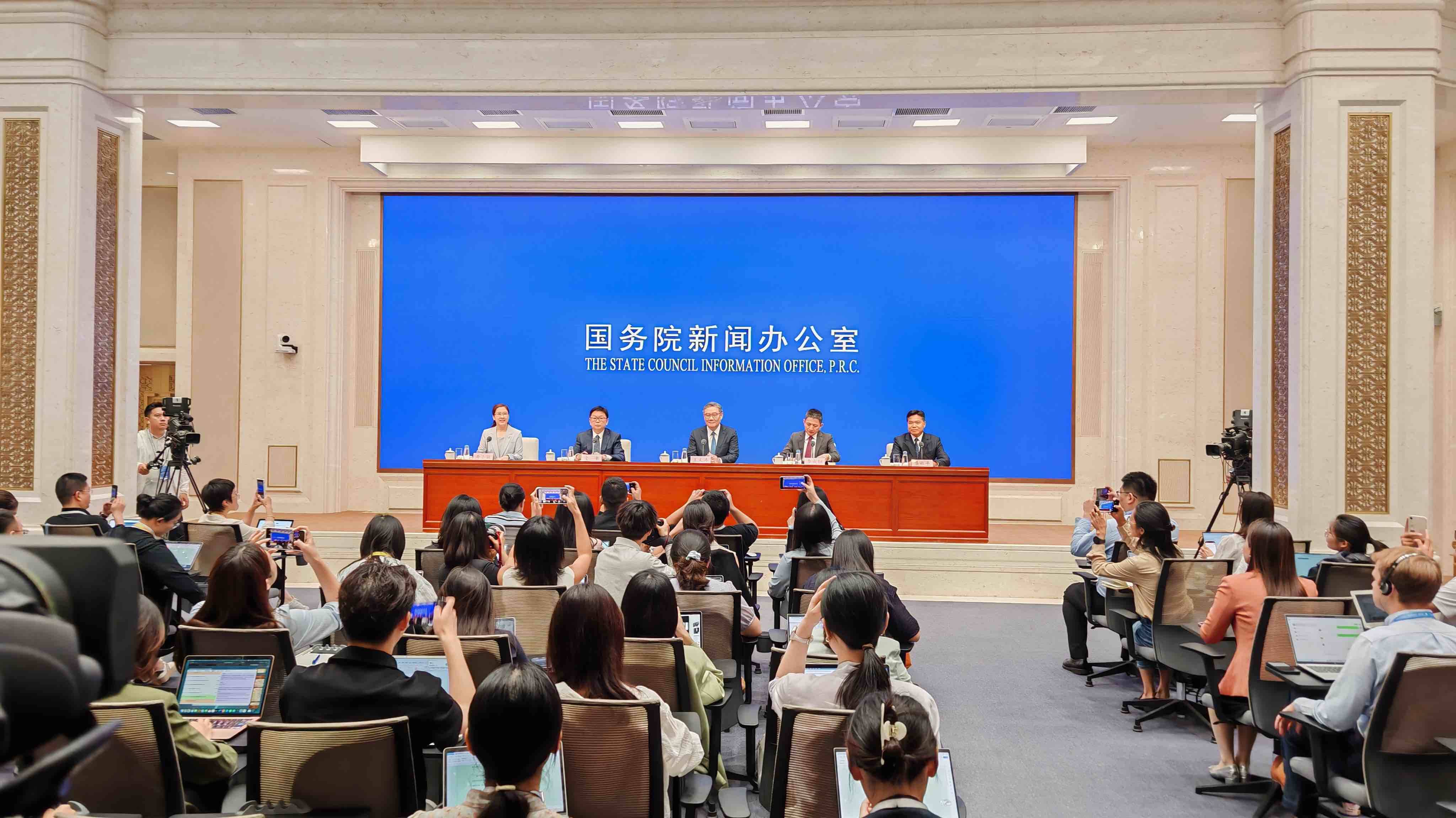 “十四五”期間我國實際使用外資累計達到7087.3億美元 提前6個月完成預期目標
