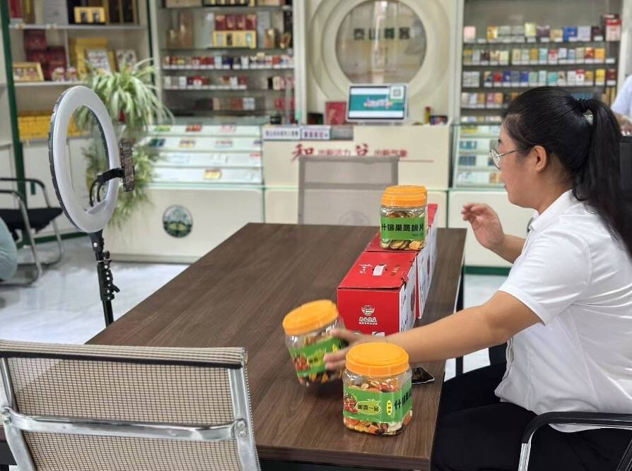 好评中国｜新电商浪潮里的守正与创新