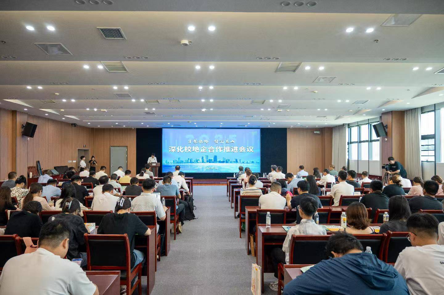 临沂兰山:深化校地企合作 探索碳中和领域协同发展新路径