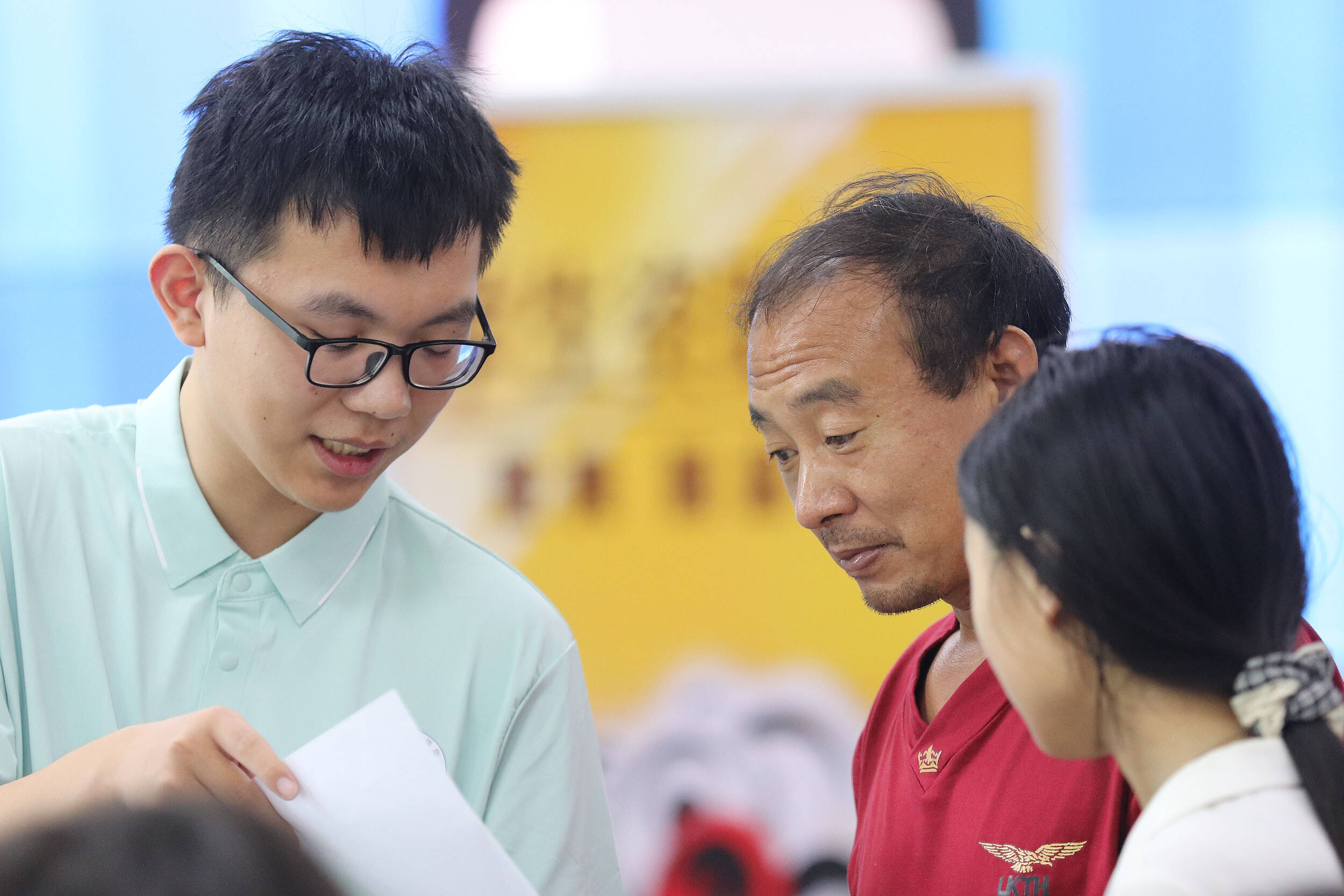 助力學(xué)子圓夢大學(xué) 高密組織業(yè)務(wù)人員宣傳助學(xué)貸款政策