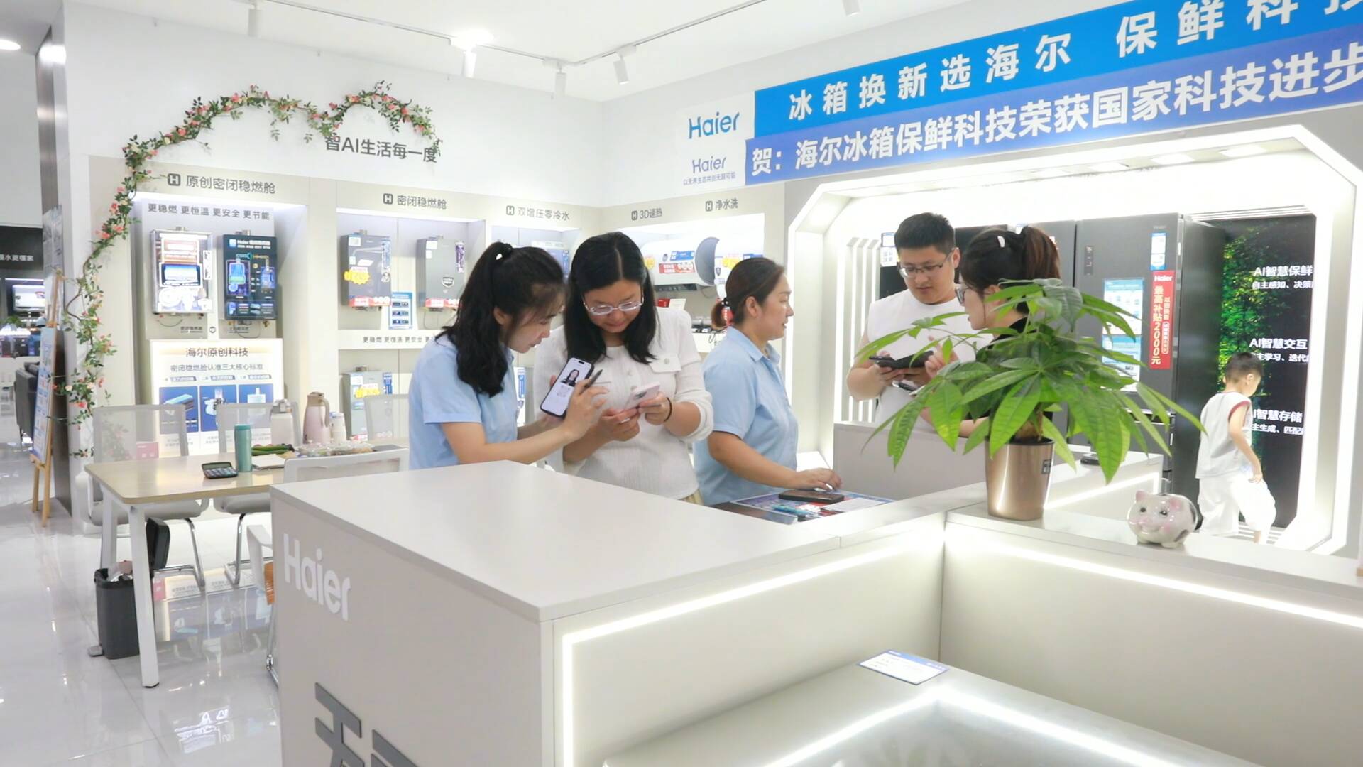 广饶：高温点燃“清凉经济” 消费市场热力十足