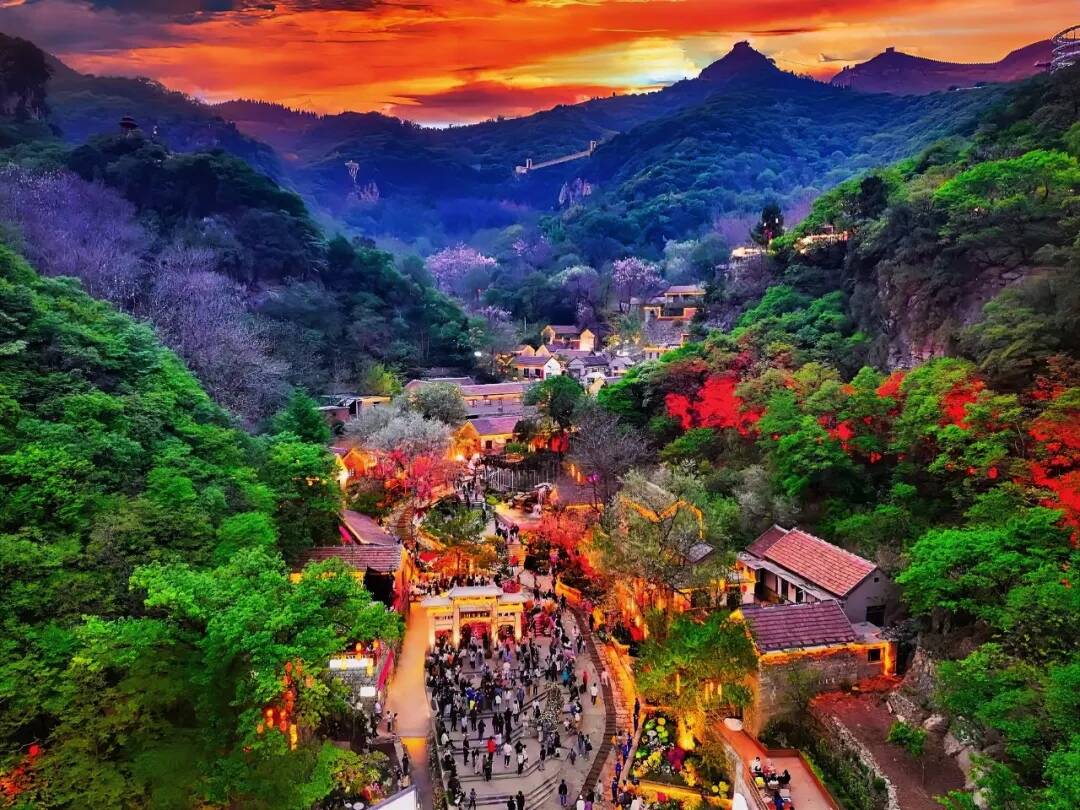当异域风情坠入鲁中山谷，淄博这个景区竟然把丽江搬来了！