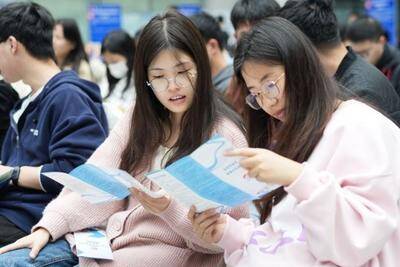 推出量身定制“政策礼包”!青岛出台“12条”加快集聚服务消费人才