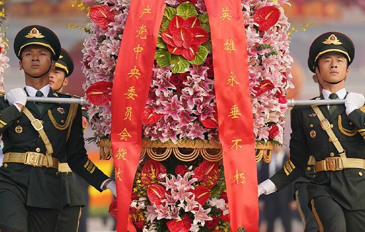 看圖學(xué)習(xí)丨緬懷抗戰(zhàn)先烈 和總書記一起致敬英雄