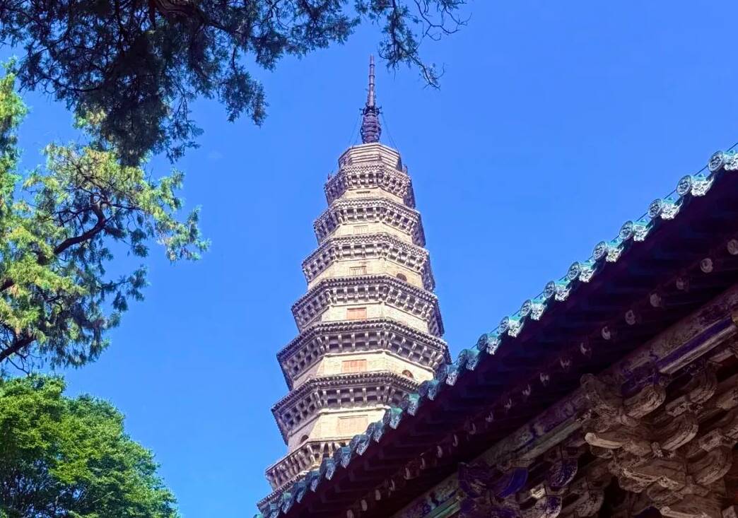 致敬華流！靈巖寺景區(qū)邀全球杰迷免費(fèi)暢游 解鎖禪意與青春的雙向奔赴