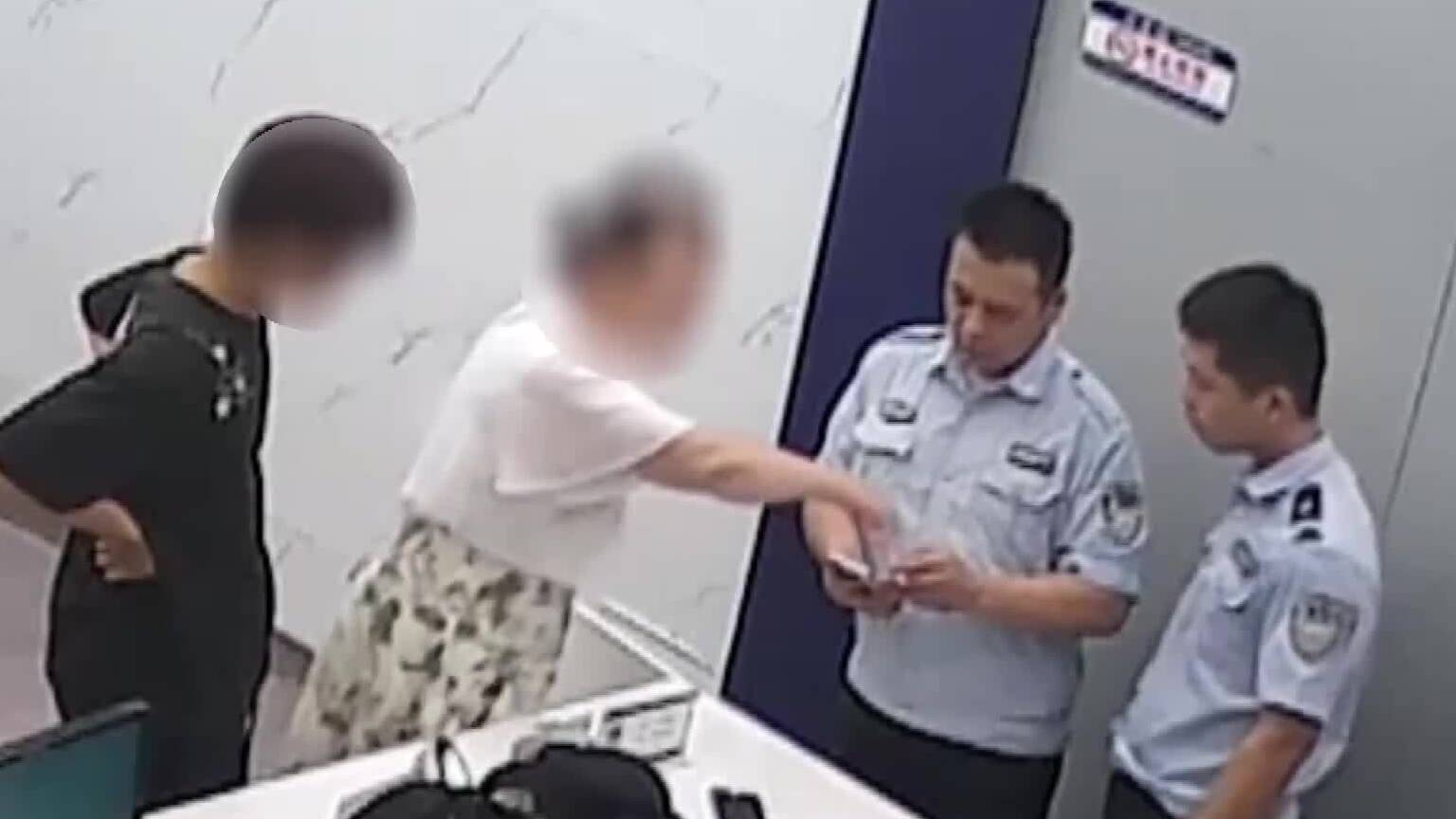 全民反詐在行動 | 臨清一女子求職被騙 民警緊急拔卡保住一萬元