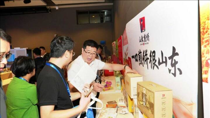 出国“首秀”!新加坡点赞“山东煎饼”