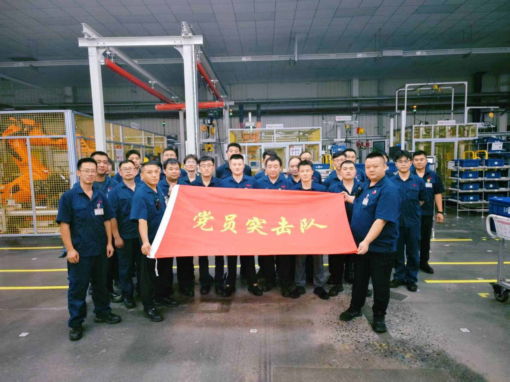 從“紅”發力  向“智”突破 -中國重汽集團濟南變速箱廠“紅·智造”黨建品牌激活發展新動能